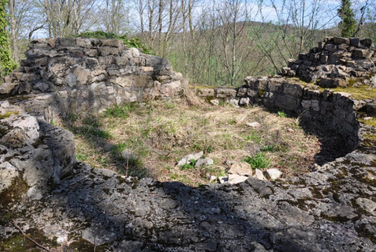 Burgruine Urgiz, Switzerland